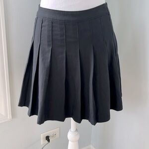 Hollister Small Ultra High Rise Pleated Skirt